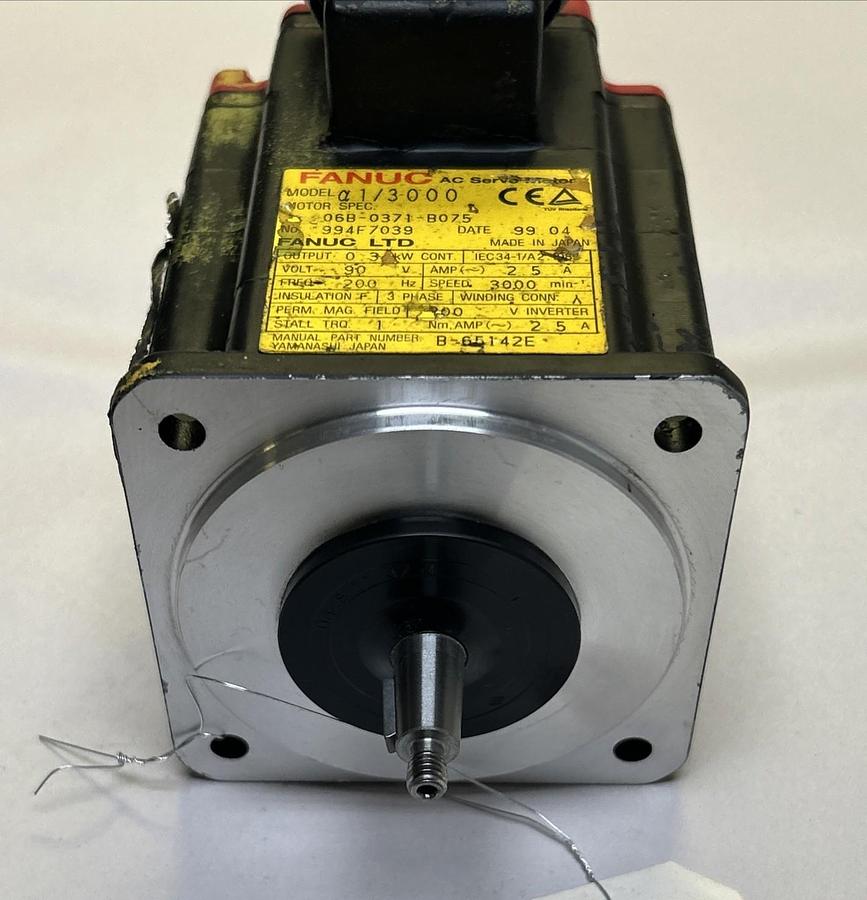 Used FANUC,A06B-0371-B075,AC SERVO MOTOR 2.5AMP 90VOLT 3000RPM