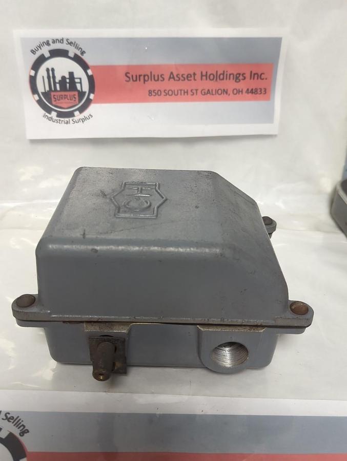 Used EATON CUTLER HAMMER,E84AAN,LIMIT SWITCH AC-A600 DC-N300 PRE-OWNED