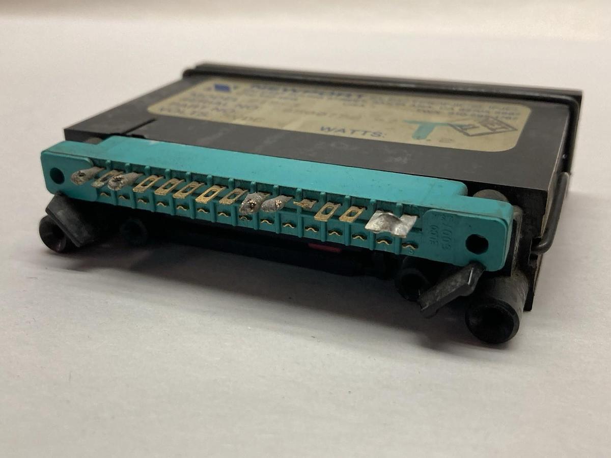 Used Newport,Model 215-3,Volt Meter 5VDC 1.2 Watts