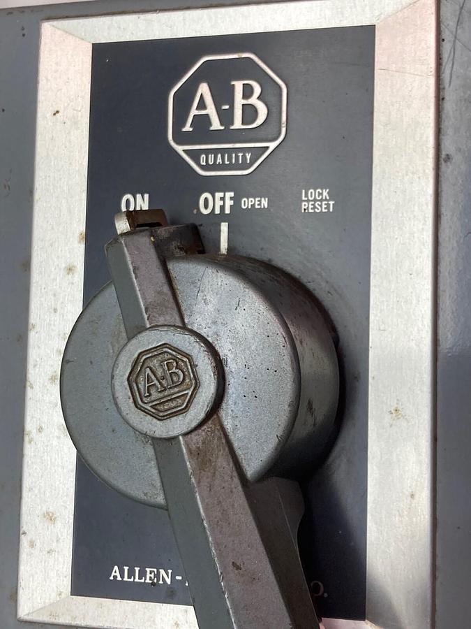 Used Allen-Bradley,713AABD-64,Combination Starter Ser K Size 0