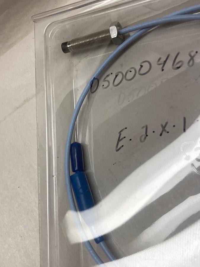 Bently Nevada,330101-00-16-10-11-00,Vibration Probe 3300 XL 8MM