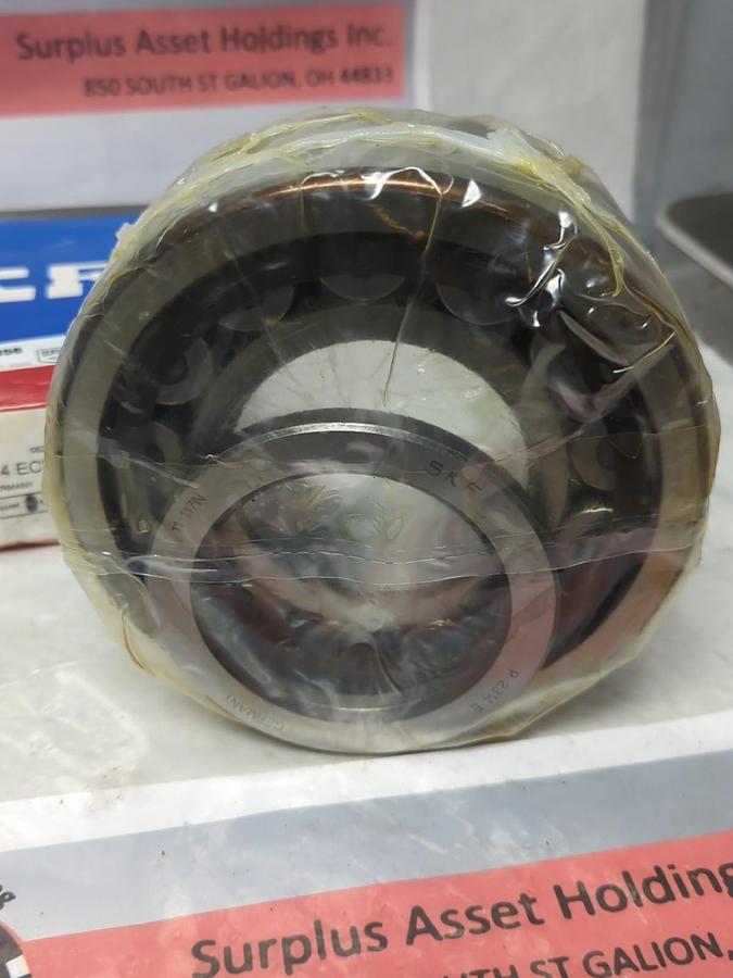 SKF,NUP 2314 ECP,CYLINDRICAL ROLLER BEARING 70MM BORE NOS