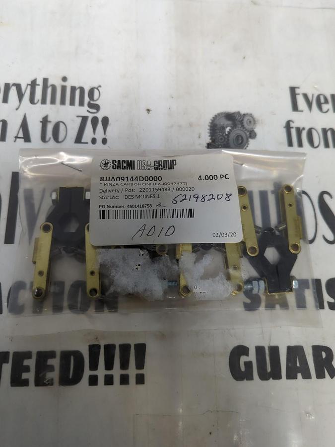SACMI USA GROUP,8JJA09144D0000,CARBON BRUSH GRIPPER LOT OF 4 NOS