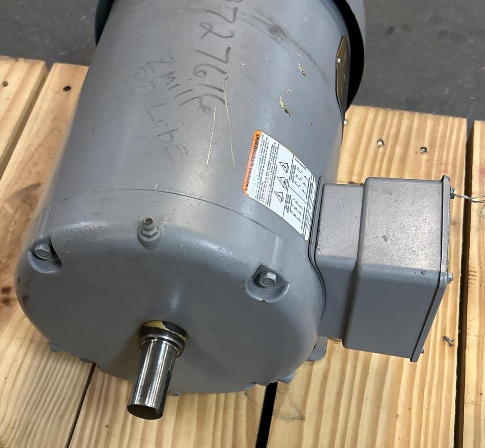 Used BALDOR,EM3607,SUPER-E MOTOR 1.5HP 1165RPM 230/460V 3PH 184 FRAME