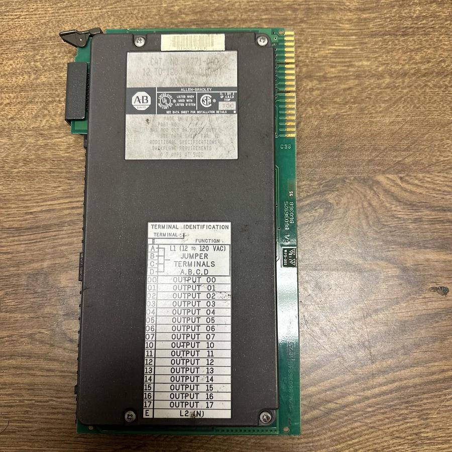 Used Alen Bradley,1771-OAD,Output Module