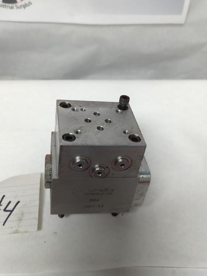 Used SUN HYDRAULICS,BBA,MANIFOLD ID61-A2+ PRE-OWNED