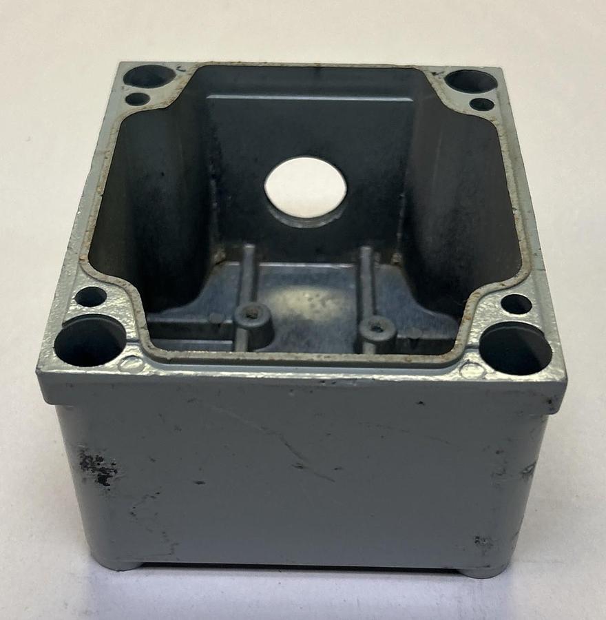 Used GE,CR2940BC201A,ENCLOSURE CONTROL BOX