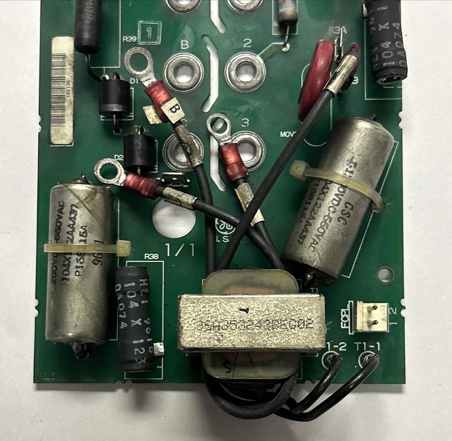 Used GENERAL ELECTRIC,DS200SSBAG1BAA,SNUBBER CARD DRIVE BOARD