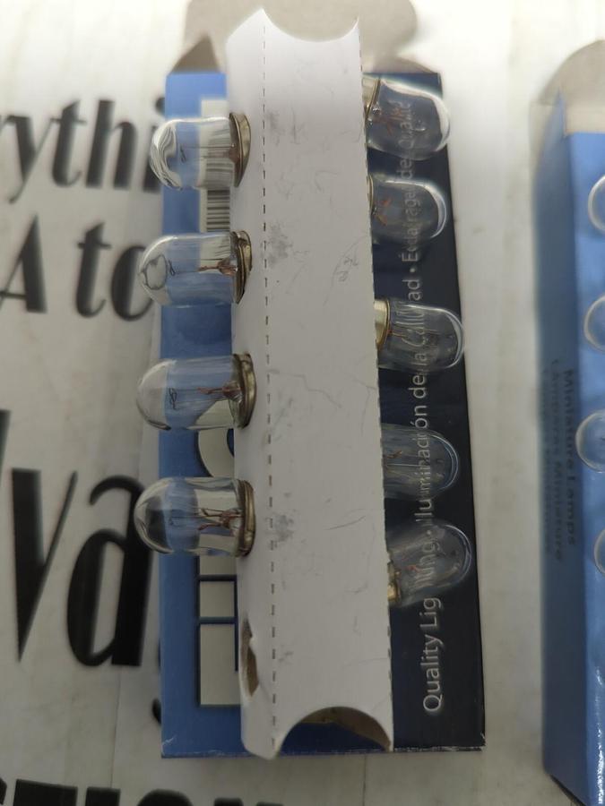 EIKO,757,MINIATURE LAMPS LOT OF 19 NOS