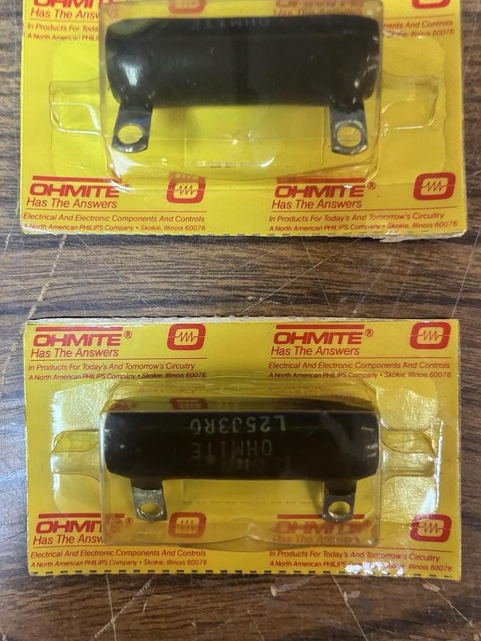OHMITE,L25J3R0,TYPE 270 FIXED RESISTOR 25 WATT 3 OHMS LOT OF 2