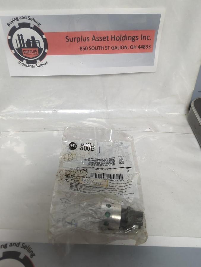 ALLEN BRADLEY,800EM-LG3,SERIES A GREEN PUSH BUTTON NOS