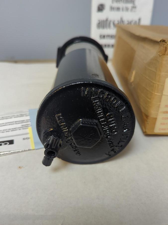 CUNO,40282-08,MODEL 1B1G CAST/IRON FILTER HOUSING 1/2 INCH NPTF NOS