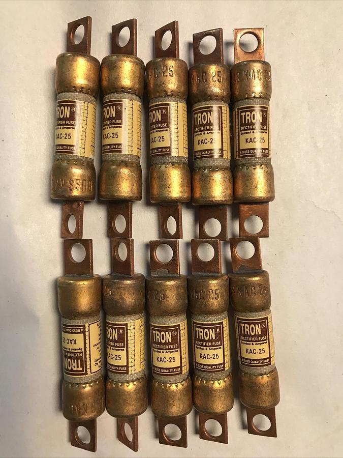 Bussmann,KAC 25,Tron Fuse Lot Of 10 NOS