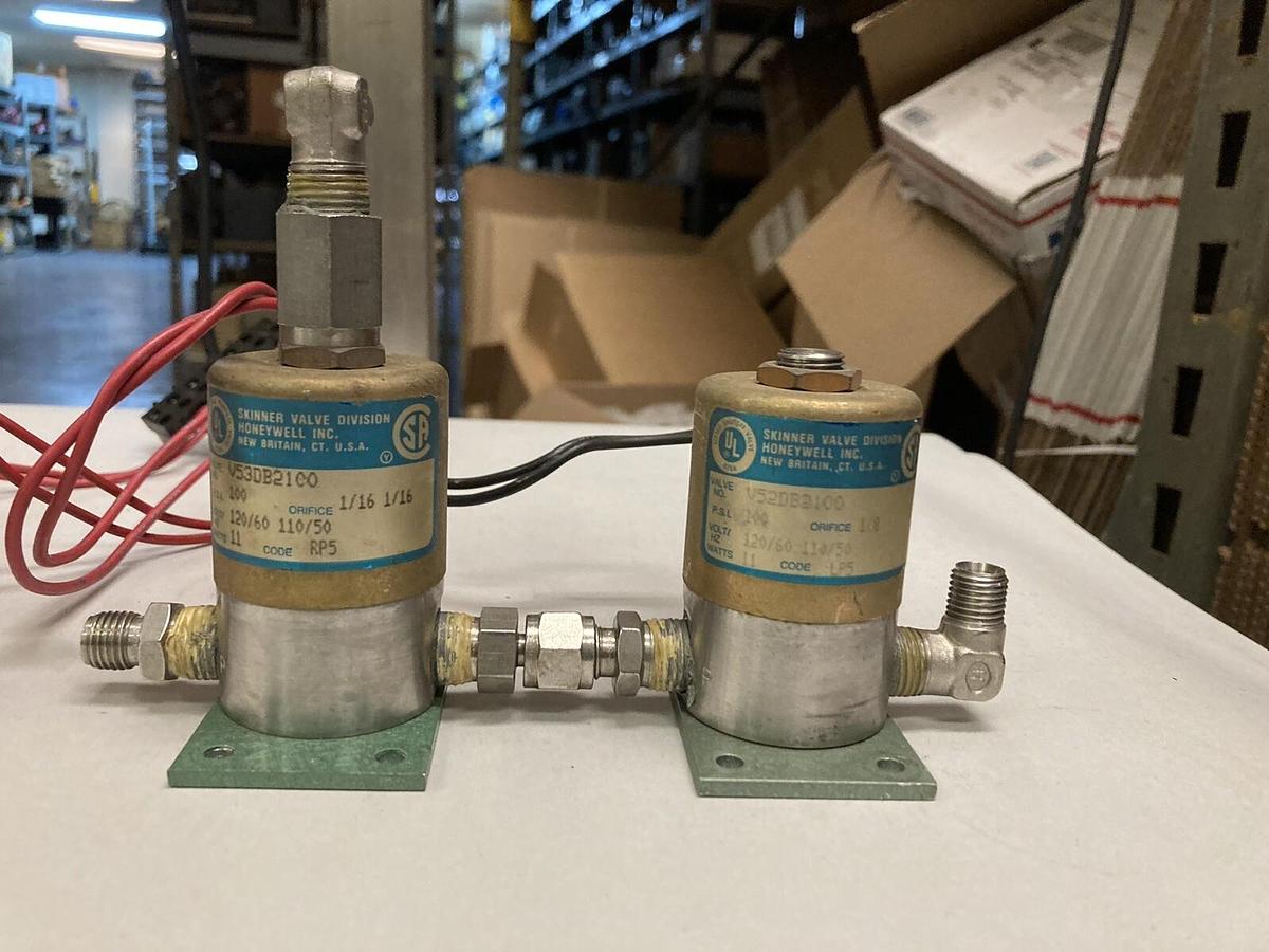 Used Skinner,V53DB2100,Solenoid Valve Set