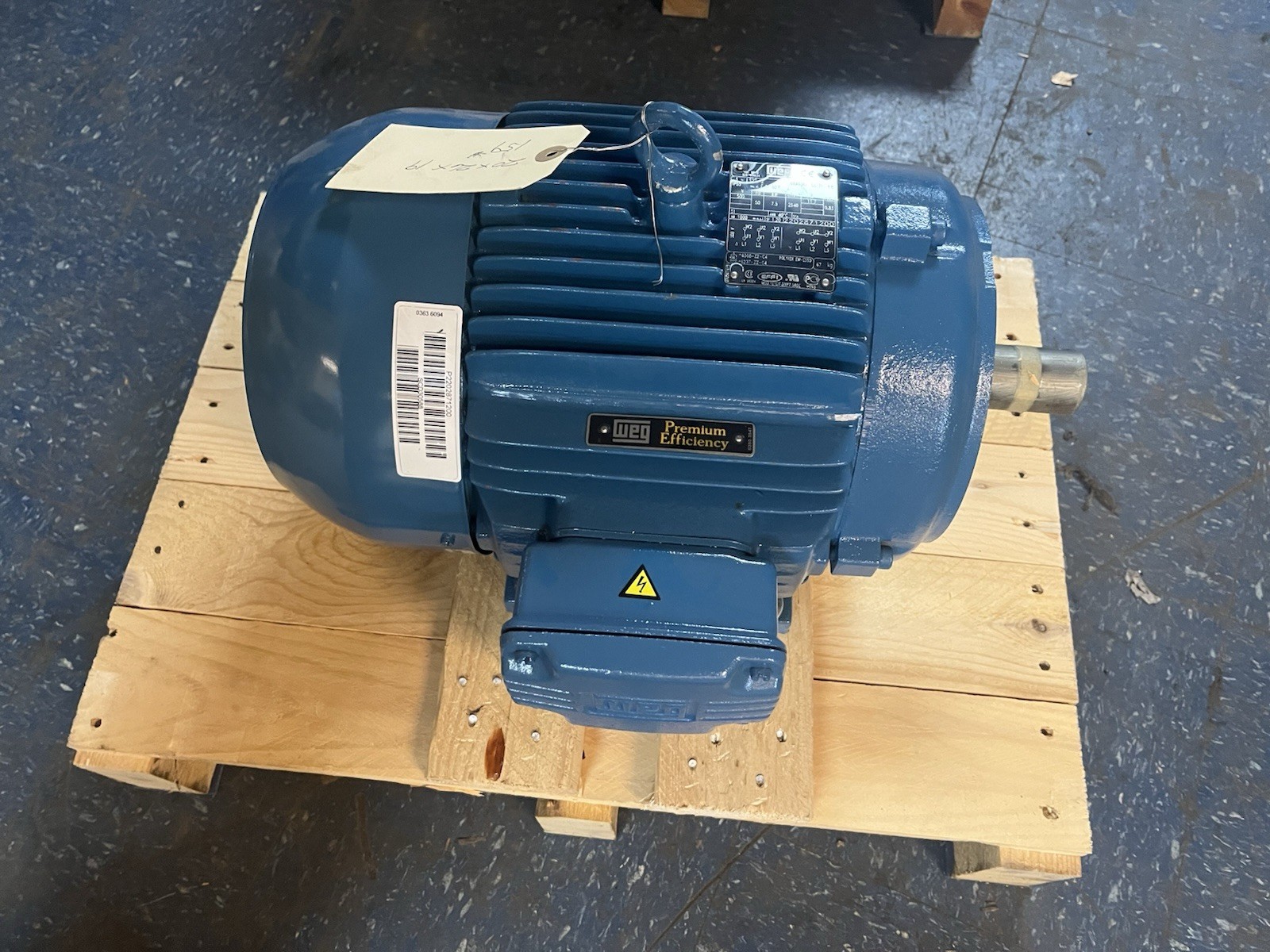 WEG,1ETEIF3IXP7.502E,MOTOR 7.5kW 10HP 500V 3PH IP55 132S 2940RPM