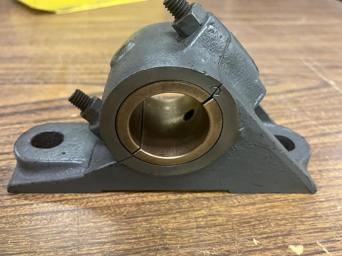 Link Belt,1-1/2",Pillow Block Angled Bronze Babbit Bearing 1-1/2" Bore