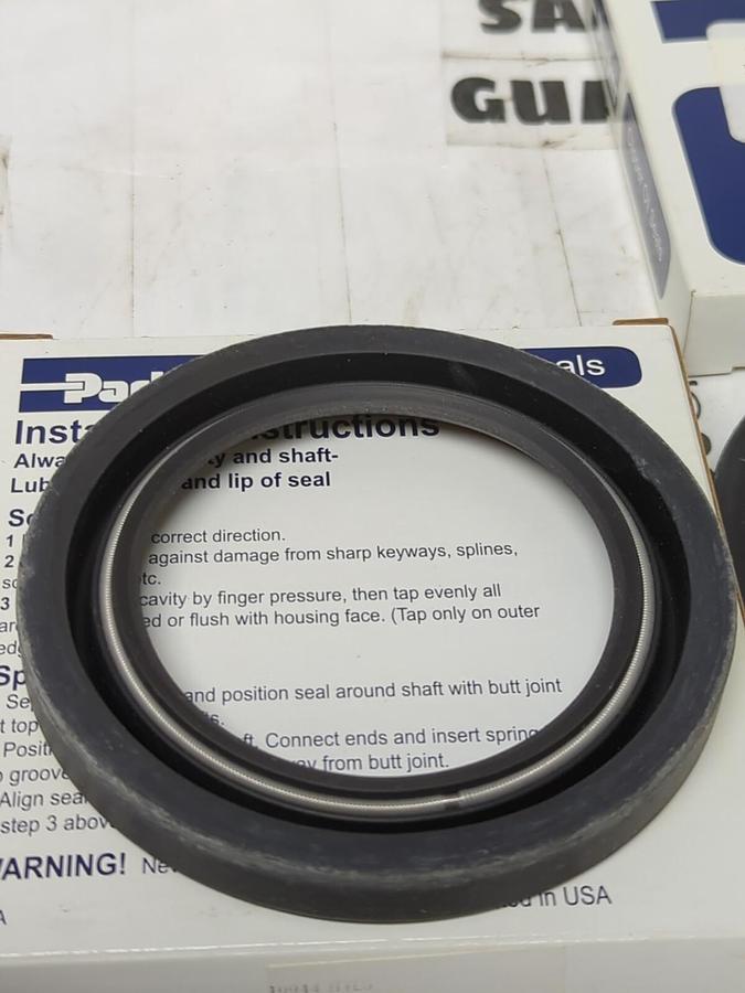 PARKER,1QTR19 10044 H1E5,OIL SEALS LOT OF 3 NOS