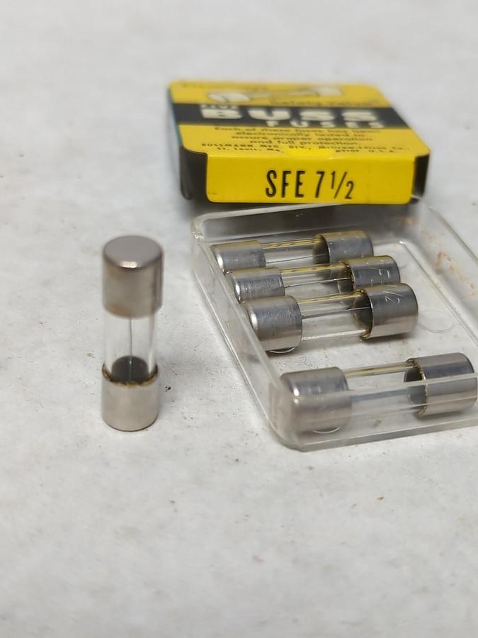 COOPER BUSSMANN,SFE 7-1/2,GLASS FUSE PACK OF 5 NOS