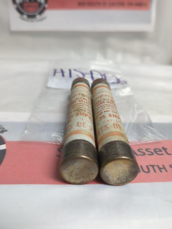 Used GOULD SHAWMUT,ATS-DE-25,AMP TRAP 25 AMP FUSE LOT OF 2 PRE-OWNED