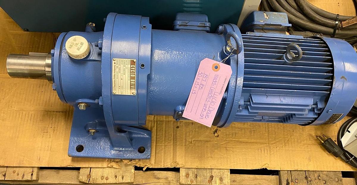 Used Sumitomo,CHHCM3-6145-59,CYCLO DRIVE GEARMOTOR RATIO 59 2.2kW 3PH