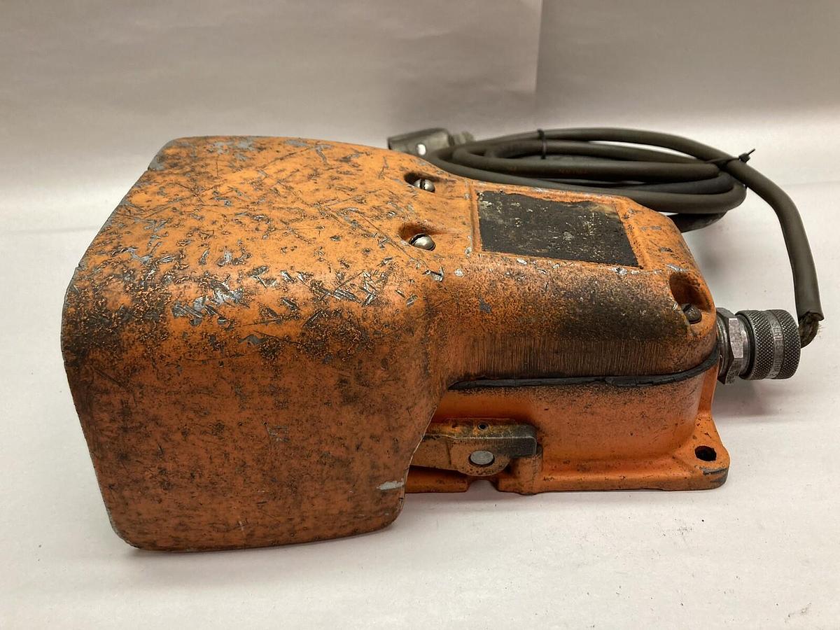 Used Linemaster Hercules Foot Switch
