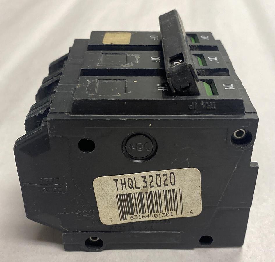 Used GE,THQL32020,Plug-in Circuit Breaker 20-Amp 3-Pole 240V