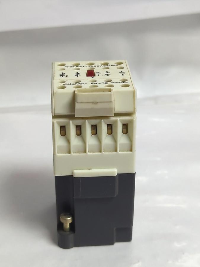 Used CLARK,2N122-76,TYPE SM RELAY 120V 60HZ-110V 50HZ COIL PRE-OWNED