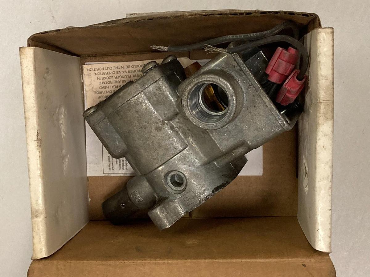 Used Parker,K065900953,Solenoid Valve 3NOX JIC LOC LT 0-200 120/60