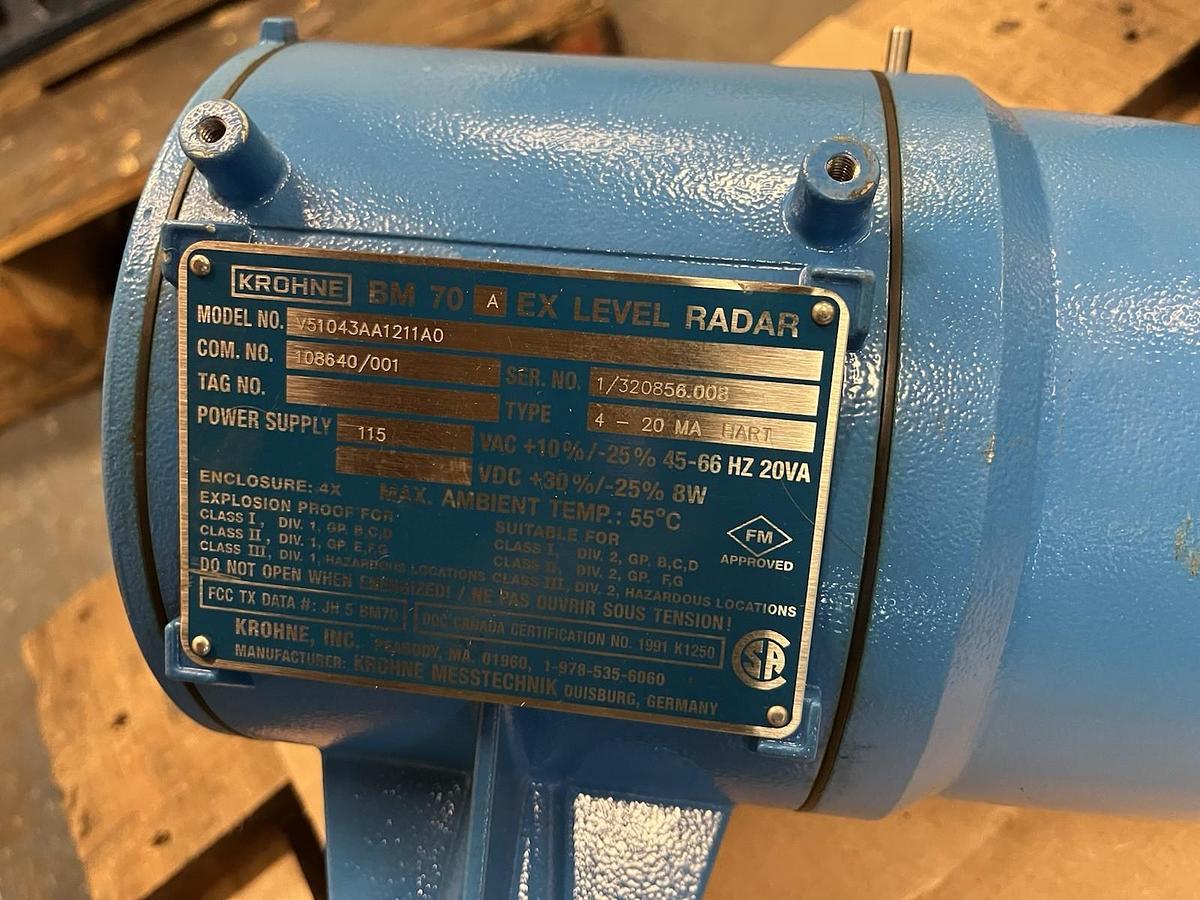 Used KROHNE,V51043AA1211A0,BM-70A EX LEVEL RADAR TYPE 4-20MA HART FLG 2"ansi 150# 120