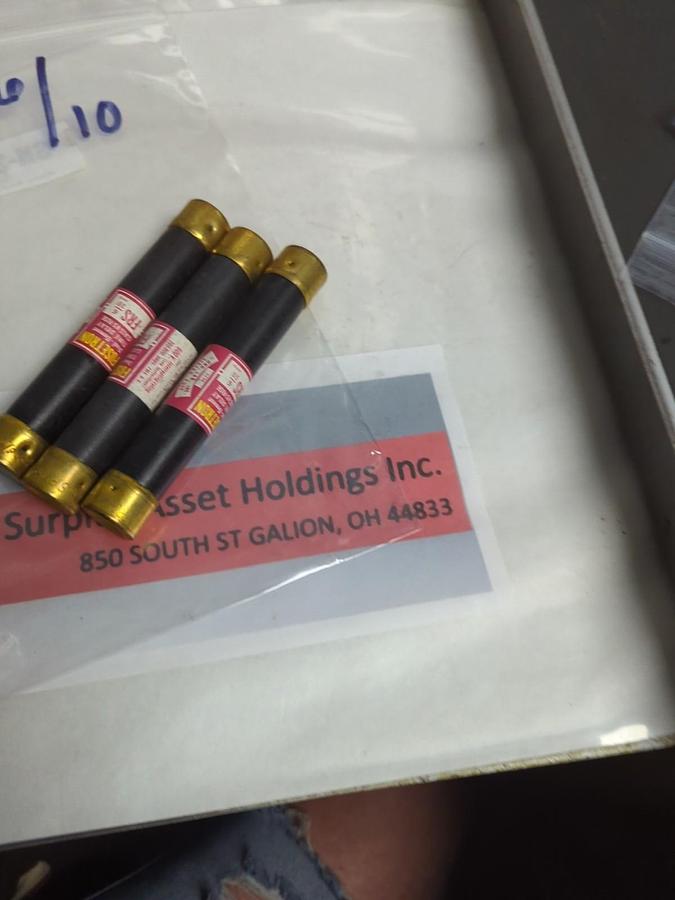 Used COOPER BUSSMANN,FRS-6/10,FUSETRON 6/10 AMP FUSE LOT OF 3 PRE-OWNED