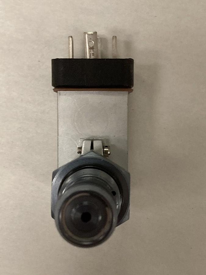 Vickers,P-230298-01H,Electrical Indicator Actuation Pressure 35+5 PSID