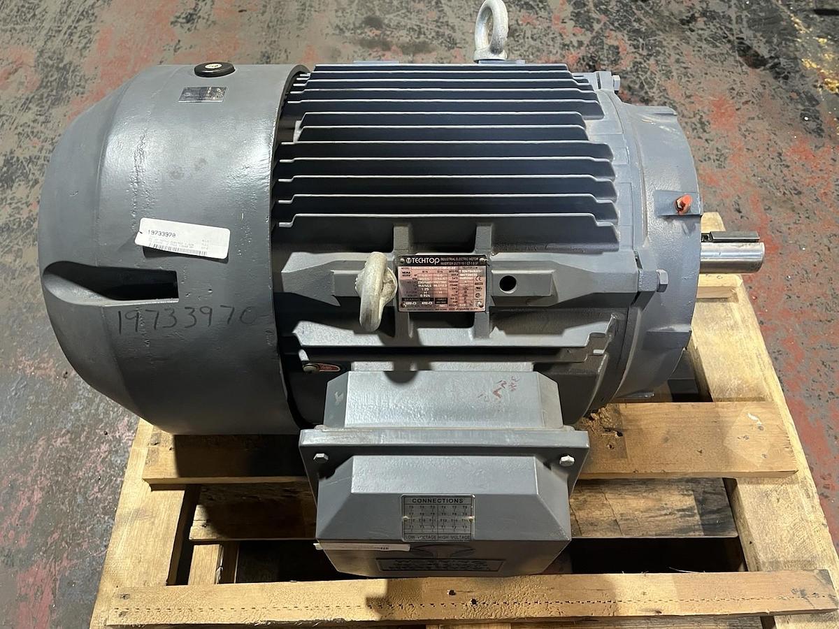 TECHTOP,GR3-CI-TF-324TS-2-BR-D-40,MOTOR 40HP 3555RPM 230/460V 3PH 324TS FR NOS