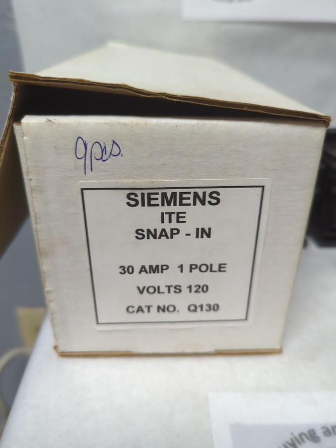 Used SIEMENS,Q130,CIRCUIT BREAKER 30 AMP 1-POLE LOT OF 9 PRE-OWNED