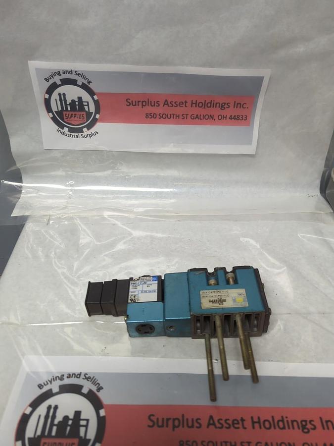 Used MAC VALVES,MV-A1C-A 151-PM-111JC,SOLENOID VALVE PME-111JM PRE-OWNED