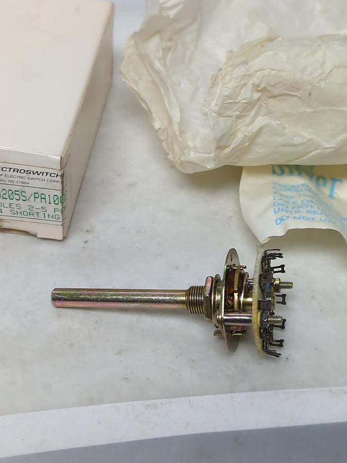 ELECTROSWITCH,D4GO205S/PA1--2,2-POLES 2-5 POS SHORTING NOS