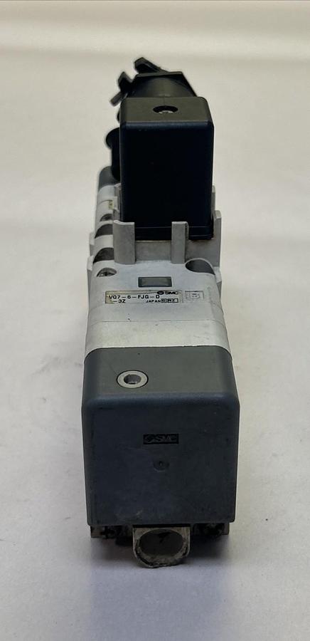 Used SMC,VQ7-6-FJG-D,DOUBLE SOLENOID VALVE