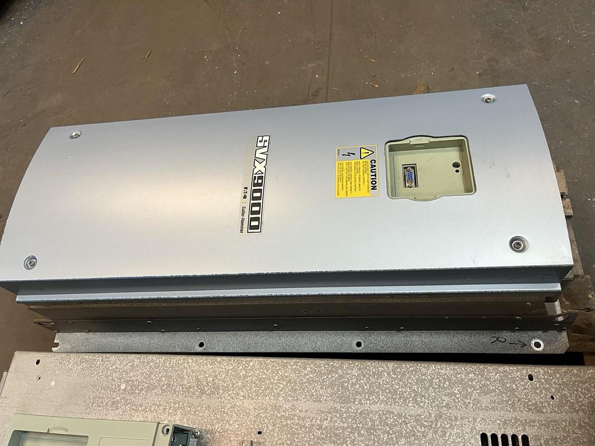Used EATON CUTLER HAMMER,SVX125A1-4A1N1,SVX 9000 VFD AC DRIVE 125HP