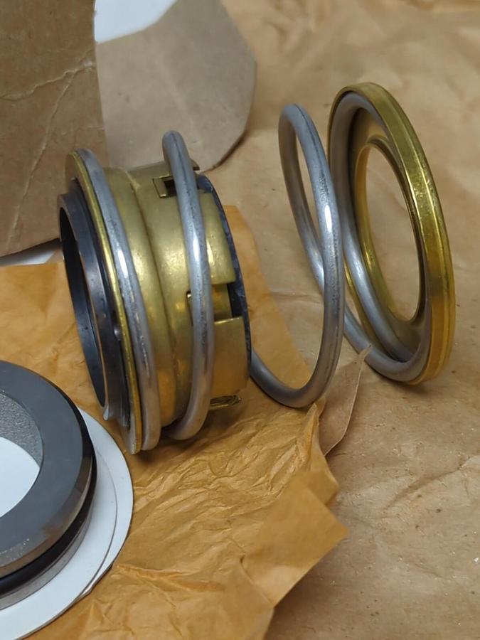 JOHN CRANE,M16P23T,MECHANICAL SEAL 1.125 INCH NOS