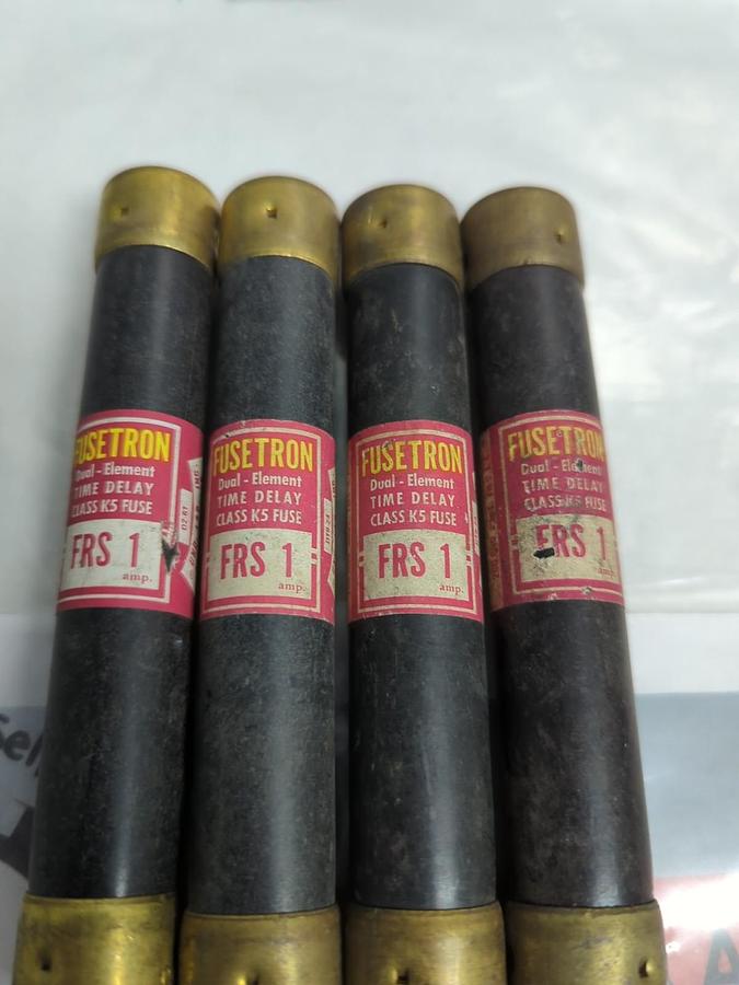 Used COOPER BUSSMANN,FRS-1,FUSETRON 1 AMP FUSE LOT OF 4 PRE-OWNED