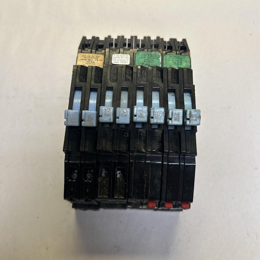 Used ZINSCO,R38AL,TANDEM CIRCUIT BREAKER 15A 120/240V 2P LOT OF 4