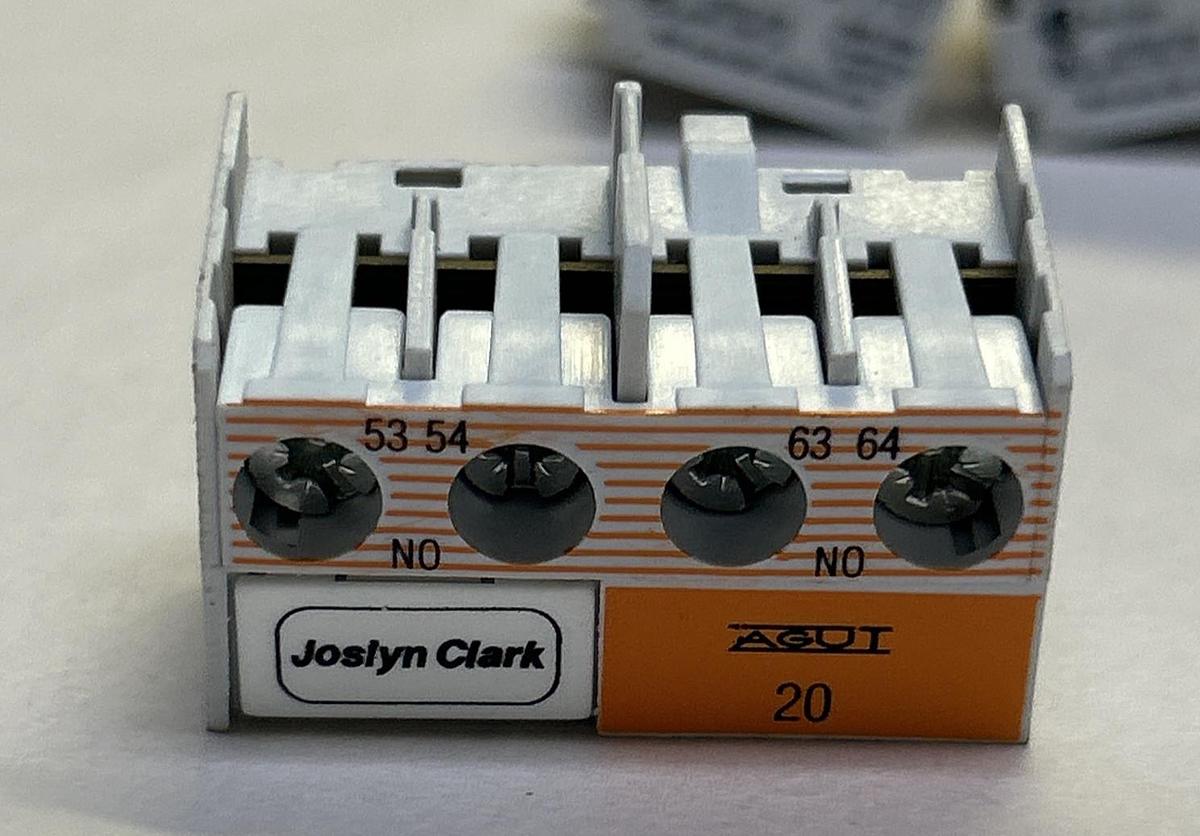AGUT,MARD220AT,AUXILIARY CONTACT BLOCK LOT OF 7 NOS