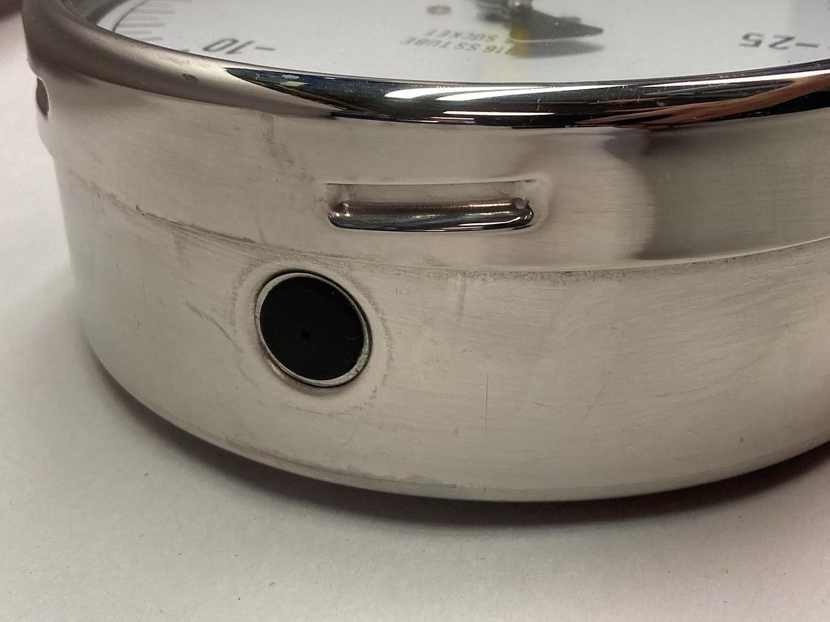 Used Noshok,316 SS,Tube and Socket Pressure Gauge -30-0 Hg
