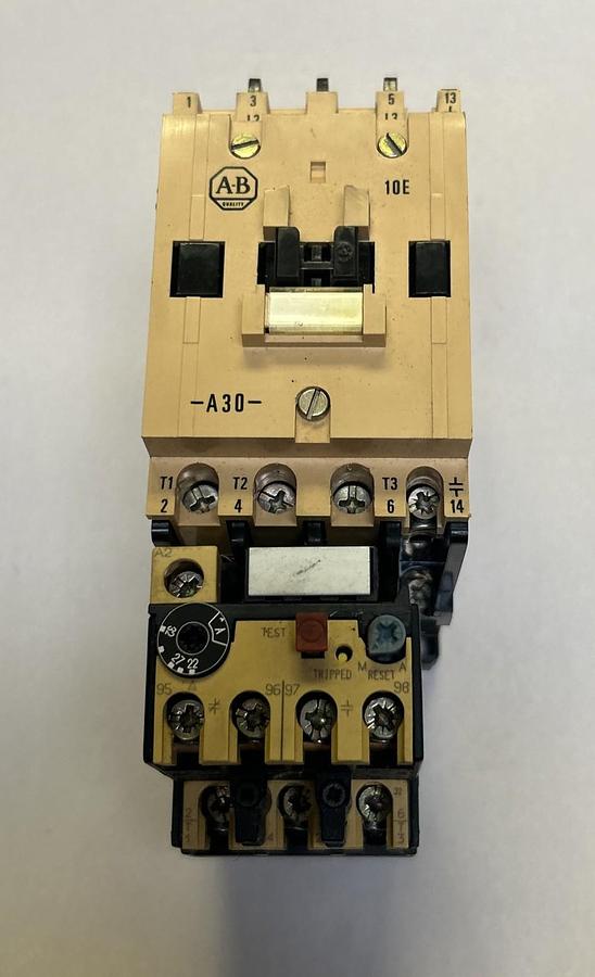 Used ALLEN BRADLEY,100-A30N*3,CONTACTOR W/ 193-BSC32 OVERLOAD RELAY