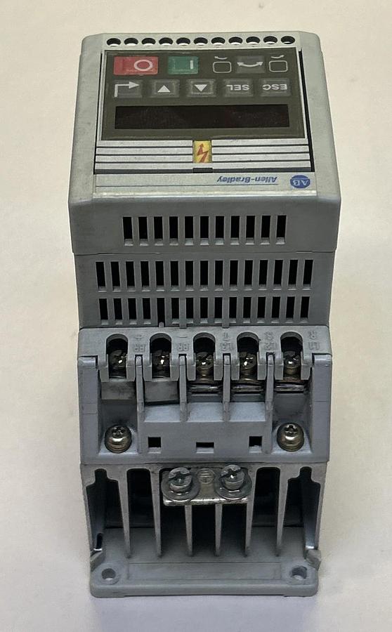 Used ALLEN BRADLEY,160-BA04NPS1P1,VARIABLE SPEED DRIVE