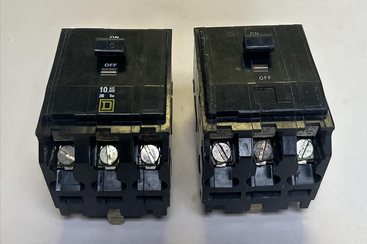 Used SQUARE D,Q0315,CIRCUIT BREAKER 15A 240V 3P LOT OF 2