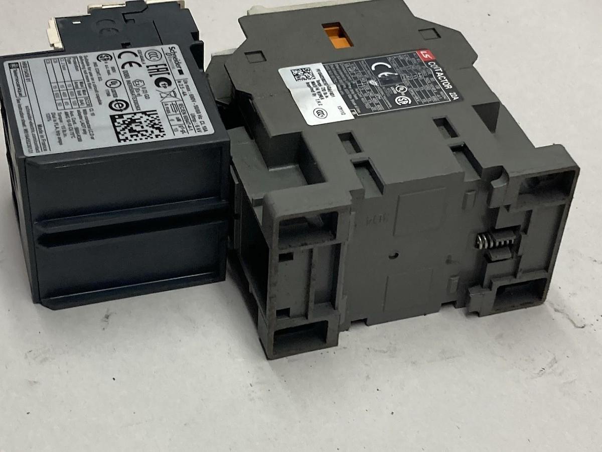 Used Scheider Electric,MC-22b,Contactor w/HRB15456-01 Overload Relay