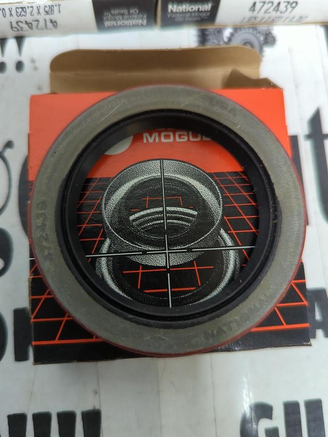 NATIONAL SEALS FEDERAL MOGUL,472439,OIL SEALS 1.875X2.23X0.312 LOT OF 4 NOS