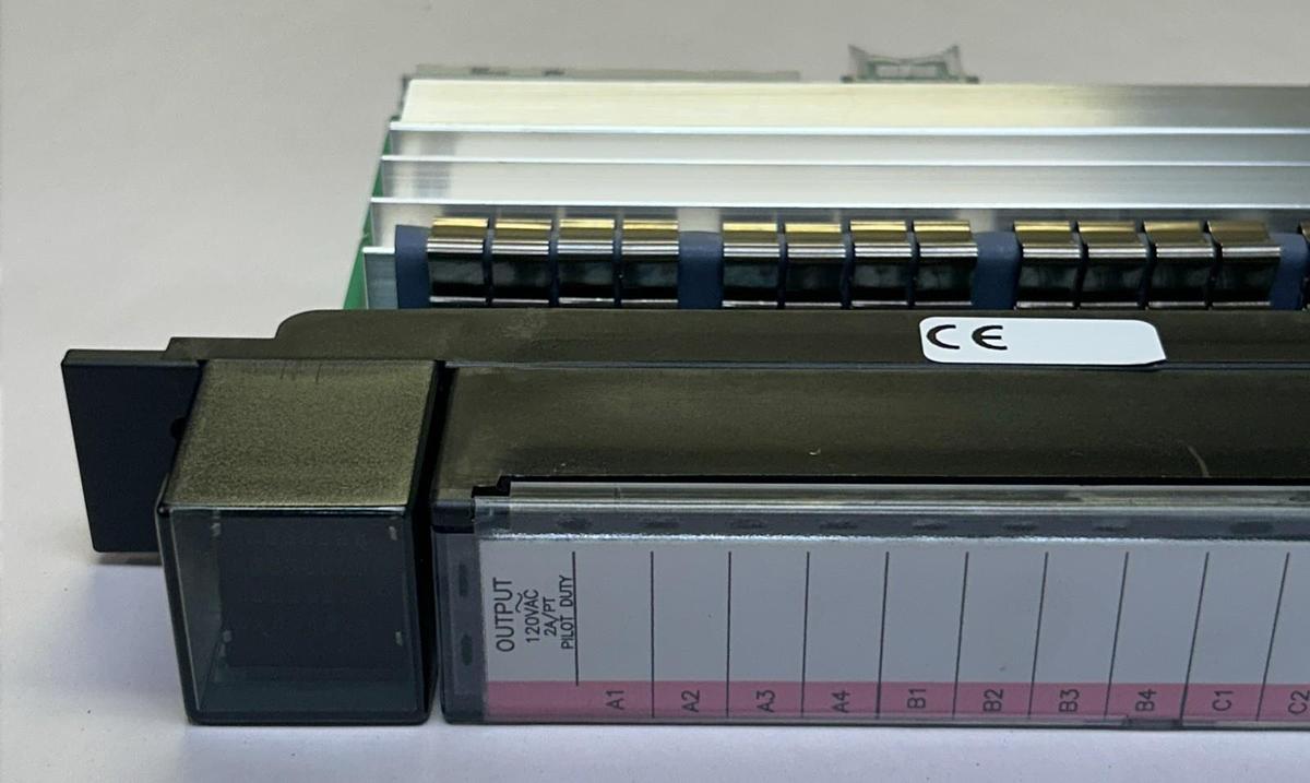 Used GE FANUC,IC697MDL340,OUTPUT MODULE