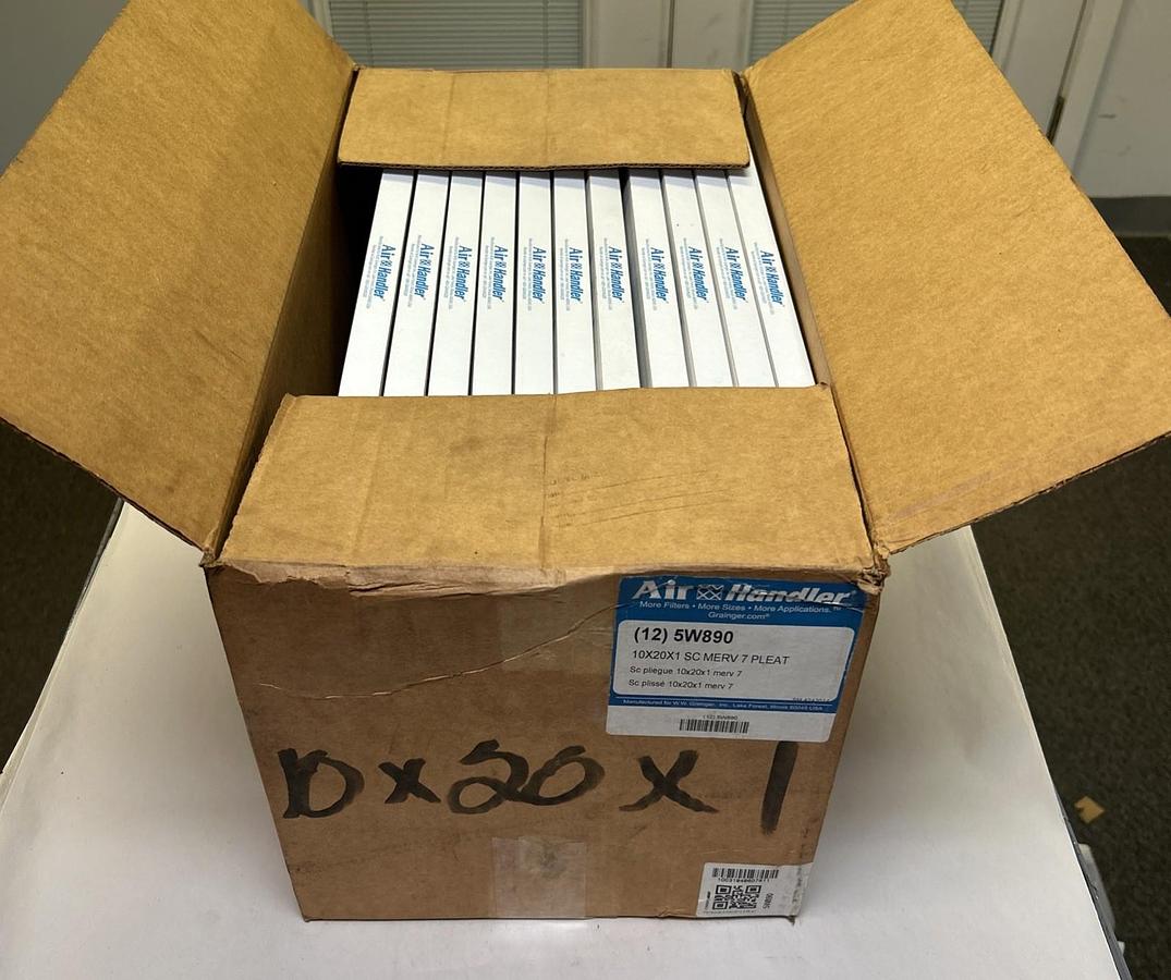 AIR HANDLER,5W890,SYNTHETIC PLEATED MERV 7 AIR FILTER 10X20X1 BOX OF 11 NOS