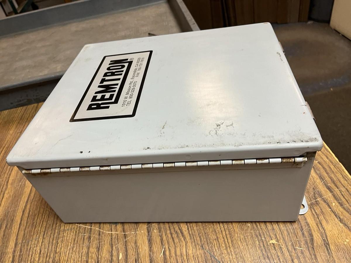 Used REMTRON,RCR822,CRANE REMOTE CONTROLLER 115V 1PH NO REMOTE